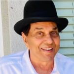 1764034782_dharmendra-passes-away-tributes-pour-in-from-bollywoos-2025-11-e3512713ba49ddd73091f839a3.jpeg