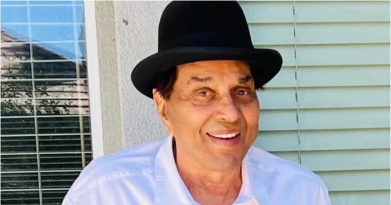 1764034782_dharmendra-passes-away-tributes-pour-in-from-bollywoos-2025-11-e3512713ba49ddd73091f839a3.jpeg