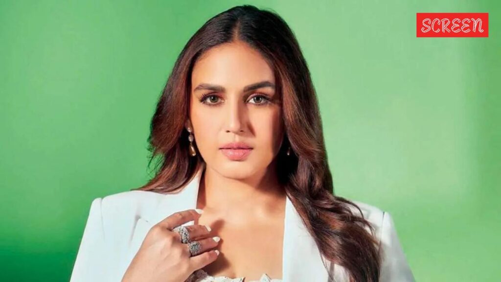 huma-qureshi-01.jpg