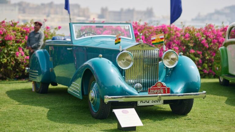193520Rolls-Royce20Phantom20II20Drophead20CoupC3A920by20Windovers20owned20by20HRH20Maha.jpeg