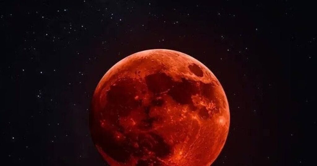 blood-moon-2025-09-fd2c29b5c2869d31203f1db14e6094c8-16x9.jpg