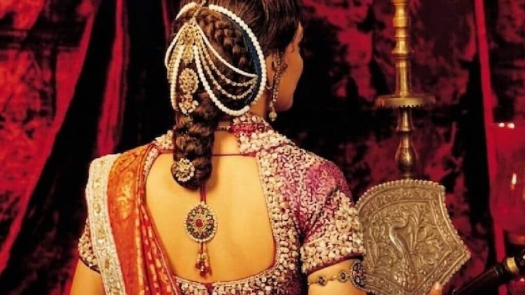 madhuri-dixit-16-2026-05-de8f42e18e6e0eb44c0a7623f6251144-1200x675.jpg